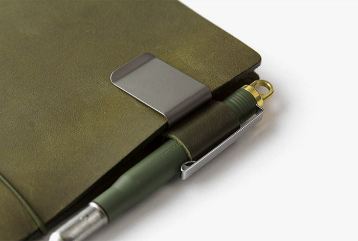 Traveler&#39;s Notebook Company - Stifthalter M, olive