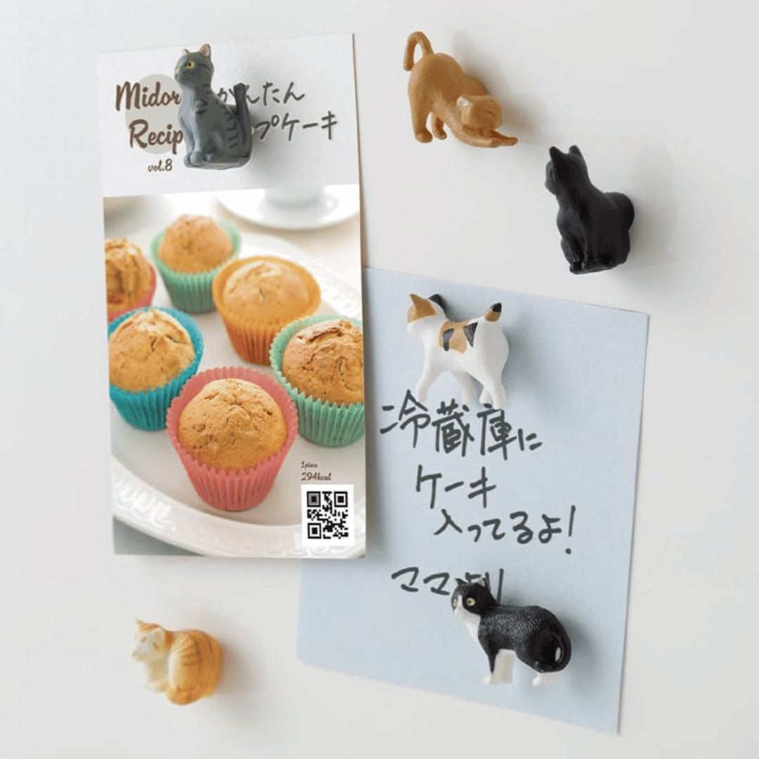 Midori - Miniature Magnet Cats